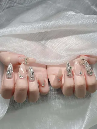 ネイル Lee Nailsのネイルデザイン