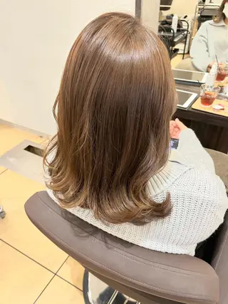 ミディアム カラー ヘアアレンジ ちひろ /似合わせカラーのヘアスタイル