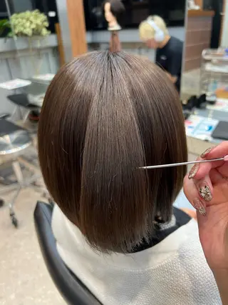 ショート カラー elima調布所属・澤崎 ゆらのヘアスタイル