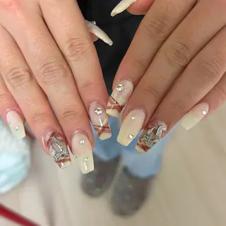 ネイル AMATERAS所属・AMATERAS 💅💖AKINAのネイルデザイン