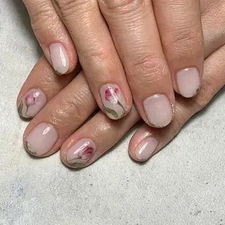 ネイル atelier　FIORITURA所属・FIORITURA aiのネイルデザイン