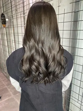 カラー AYANE 韓国ヘア /レイヤーカットのヘアスタイル