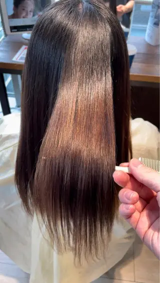 セミロング 失敗しない顔まわり× 小顔補正レイヤー難波のヘアスタイル