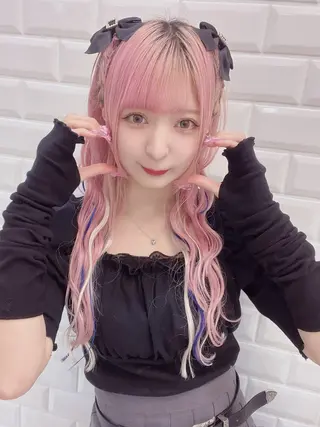 ロング カラー 川井麻由🎀アイドル 量産🎀ピンクカラーのヘアスタイル