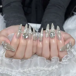 ネイル Julli NailStudioのネイルデザイン