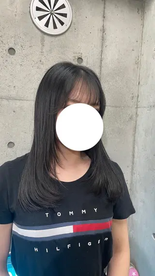 ロング HIKARI🐈‍⬛ レイヤー×デザインのヘアスタイル
