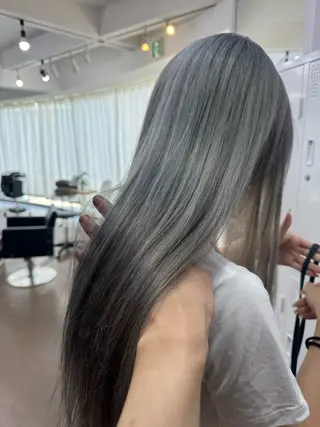 セミロング ✂︎透明感カラー特化 /日和優真✂︎のヘアスタイル