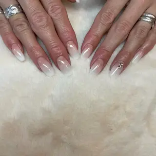 ネイル es nailのネイルデザイン