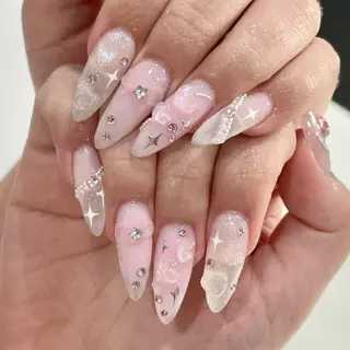 ネイル Lee Nailsのネイルデザイン