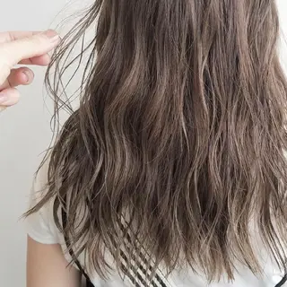 ミディアム カラー パーマ iplus✴ まつげ、眉毛、耳つぼのマツエク・マツパデザイン