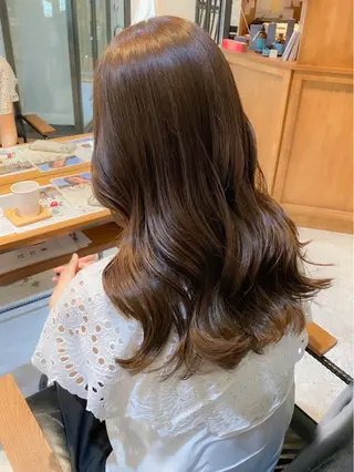 セミロング カラー FERIA桃山台🍑 𝕄𝕖𝕘𝕦のヘアスタイル