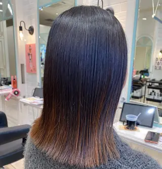 ミディアム 吉澤 海咲のヘアスタイル