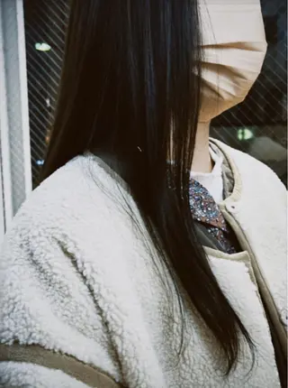 ロング カラー PiED DE POULE POCHE所属・酒井 陽南乃のヘアスタイル