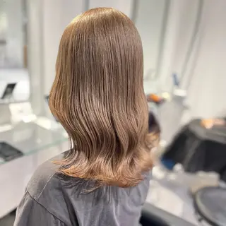 ミディアム 🫧うる艶トレンド 🫧透明感カラーのヘアスタイル