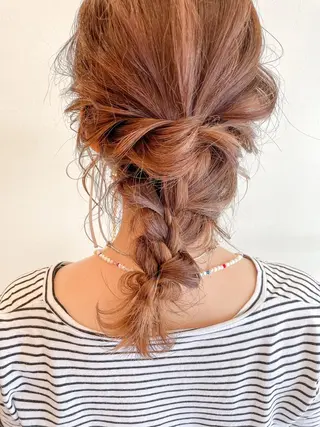 ミディアム ヘアアレンジ SHANTi 飯塚 ヘアセット/髪質改善のヘアスタイル