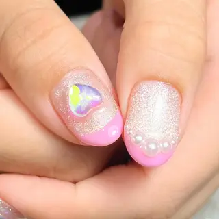 ネイル Mizuliネイル 眉毛メイクのサロンのネイルデザイン