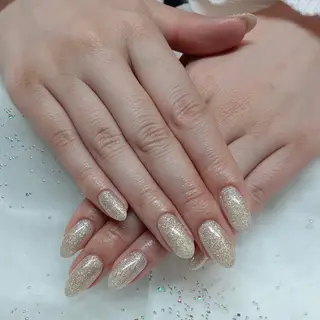 ネイル 金井 奈々のネイルデザイン