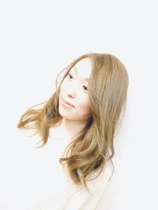 セミロング カラー SHINYHAIR DaiCeのヘアスタイル