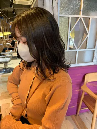 セミロング カラー hair make DAISY LOTUS所属・MAYU🪡 透明感カラー/耳ツボのヘアスタイル