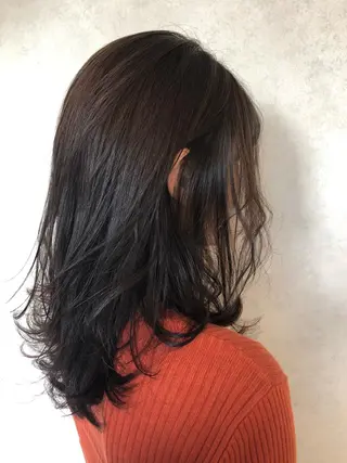 セミロング カラー HAIR DESIGN vif所属・大久保 遥日のヘアスタイル
