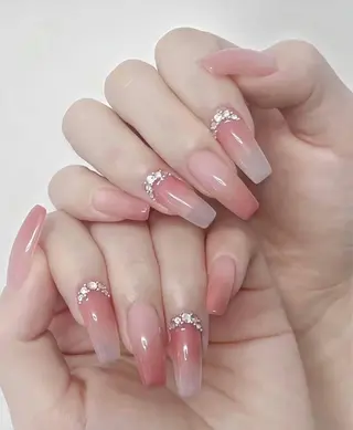 ネイル 愛 子のネイルデザイン