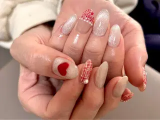 ミディアム Bonheur 【ボヌール】のネイルデザイン