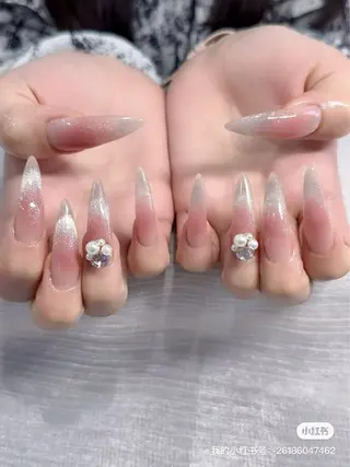 ネイル Chiara 長さ出し/パラジェルのネイルデザイン