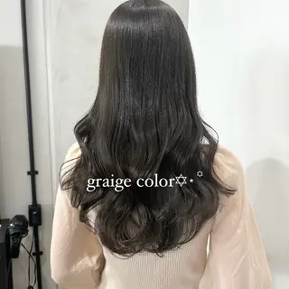 ロング カラー 𝑴𝒊𝒌𝒖💝 透明感モテカラーのヘアスタイル