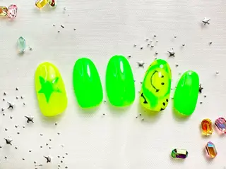 ネイル ネイルPetit Ribbonのネイルデザイン