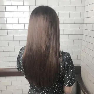 ロング 植田 彩加のヘアスタイル