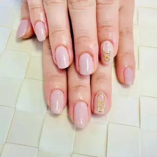 ネイル e+LUCIA NAIL関内店所属・花岡 佑紀のネイルデザイン