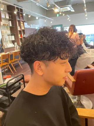 ショート パーマ メンズ 髪質改善 🧶小林賢人のヘアスタイル