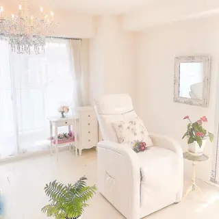 Les Prages（プラージュ）所属・アイラッシュサロン プラージュのマツエク・マツパデザイン