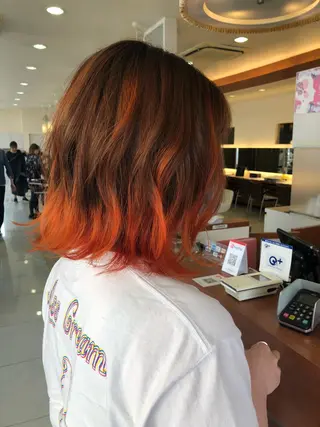 カラー 牧野 佳樹のヘアスタイル