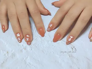 ネイル YUMI NAGAI  のネイルデザイン