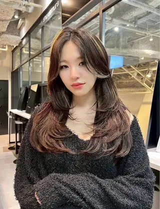 ロング カラー 久保 嗣温のヘアスタイル