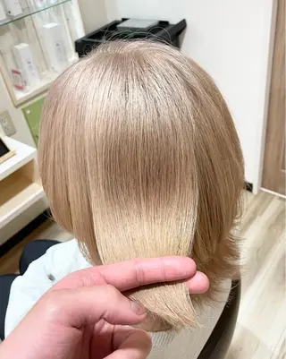 ミディアム カラー 🌈派手髪ハイトーン 🌈鈴木亮太🌈のヘアスタイル