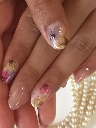 ショート SINCERELY シンシアリー🌈のネイルデザイン