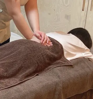 リラクゼーション&エステサロンCALME所属・アロマリンパ/リフト アップ小顔CALMEのエステ・リラクイメージ