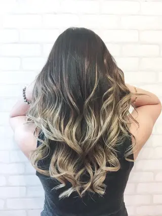 カラー 韓国風/美髪/透明感 hiroのヘアスタイル