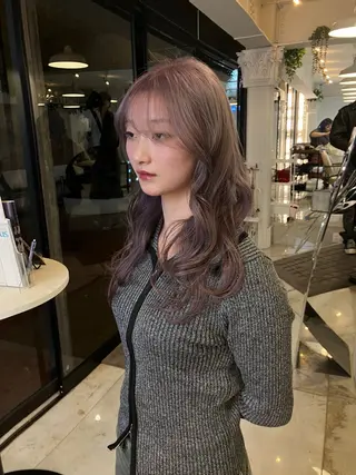 ロング カラー Hanaka🐈‍⬛ 海外×ニュアンスのヘアスタイル