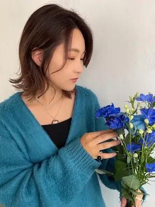 ミディアム 顔まわりレイヤー/ bob及川亜沙美のヘアスタイル