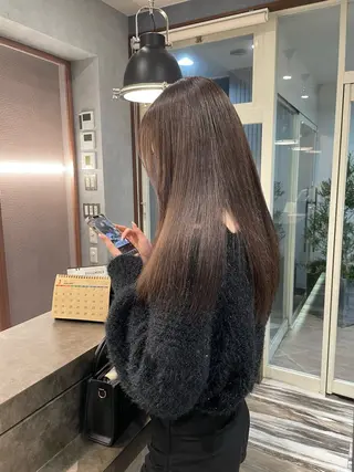 ロング 石戸 春菜のヘアスタイル