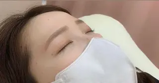 アイブロウ 🪼ひとみ🪼半個室 Amour菊川店のマツエク・マツパデザイン