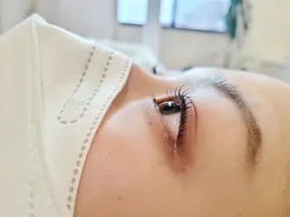 マツエク・マツパ 関口 友菜のヘアスタイル