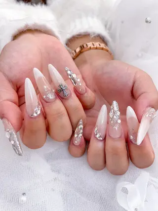 ネイル 五十嵐 美智のネイルデザイン