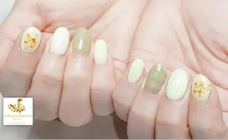 ショート 完全予約制個室サロン Abundancesのネイルデザイン