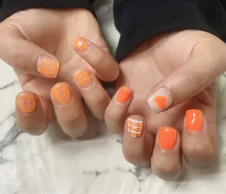 ロング カラー ネイル Q Free nailsのネイルデザイン