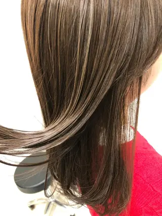 ミディアム GO TODAY SHAiRE SALON原宿Stella店所属・GO TODAY シェアサロンのヘアスタイル