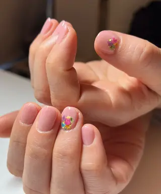 ネイル 髙城 亜紀のネイルデザイン